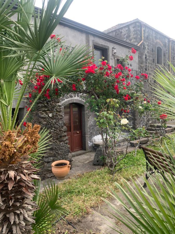 Villa Alessio - Case Vacanza Con Piscina Sull'Etna Puntalazzo Exterior photo