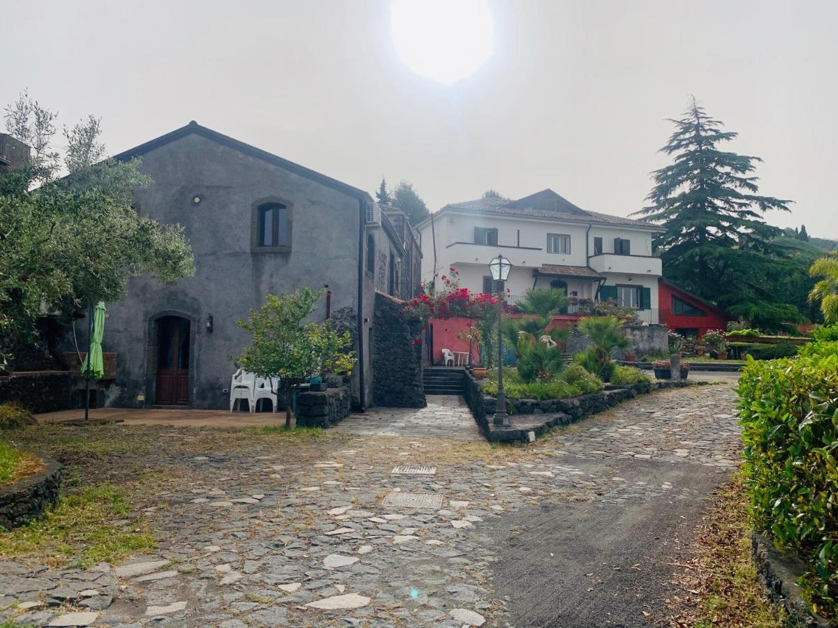 Villa Alessio - Case Vacanza Con Piscina Sull'Etna Puntalazzo Exterior photo